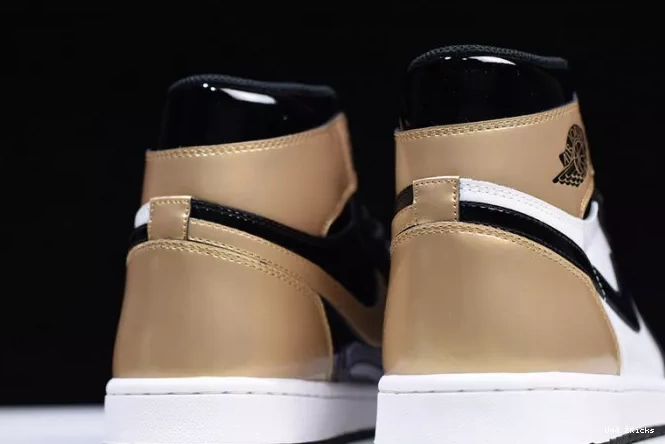 861428-007 Jordan Flexible Air 1 283 Gold Metallic 0822